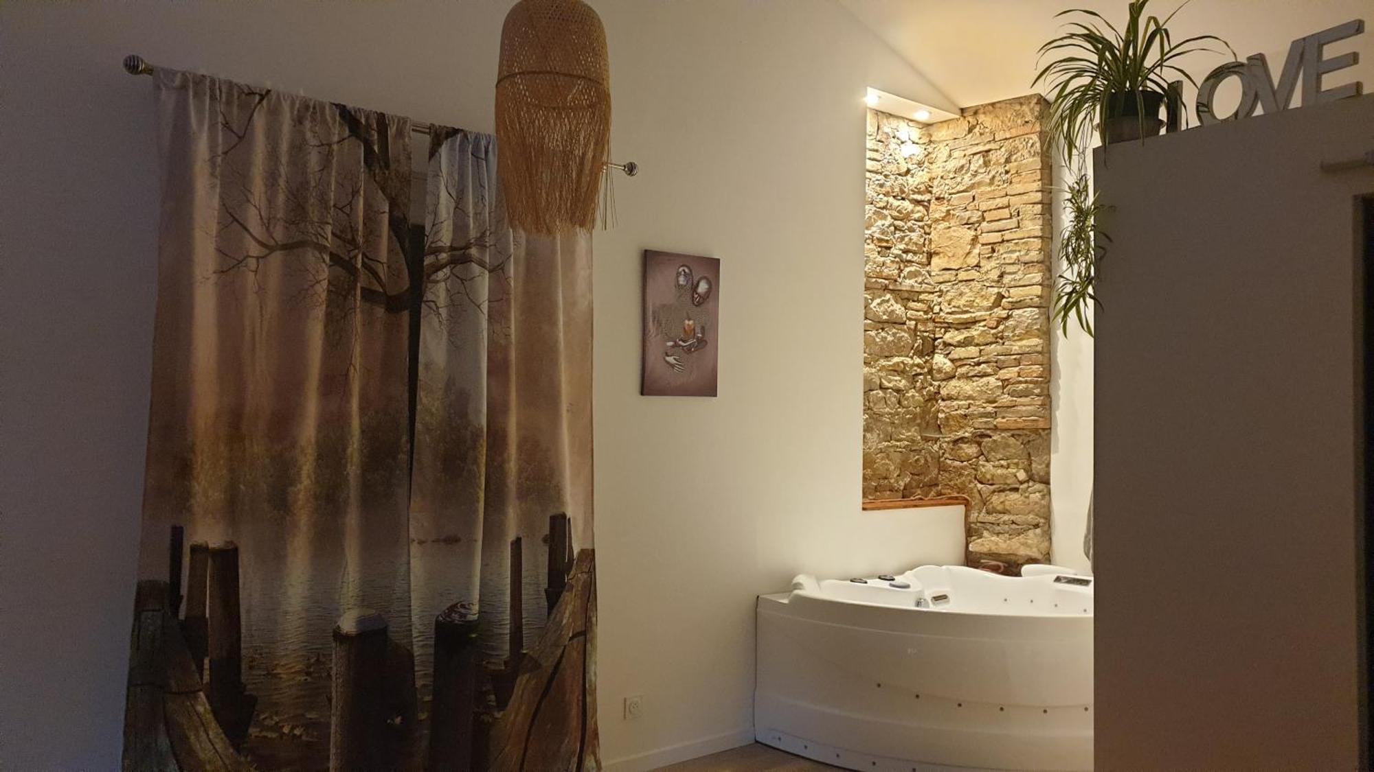 Love Room- Spa- Escale Amoureuse Puygaillard-de-Quercy Экстерьер фото
